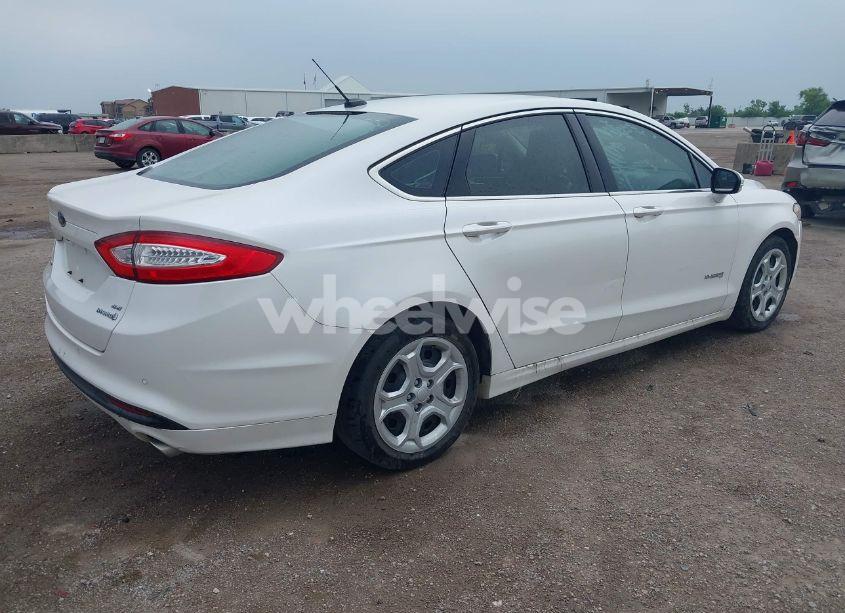 Photo 4 of 2015 Ford Fusion HYBRID SE (VIN 3FA6P0LU8FR160047)