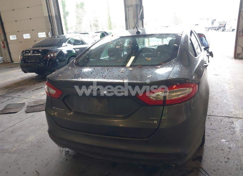 Photo 16 of 2015 Ford Fusion HYBRID SE (VIN 3FA6P0LU8FR170173)