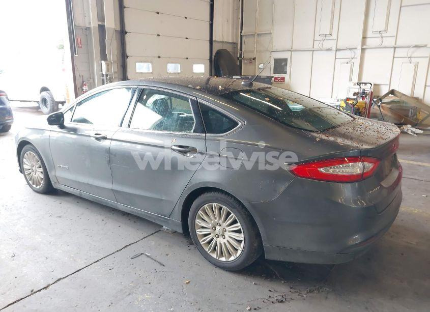 Photo 3 of 2015 Ford Fusion HYBRID SE (VIN 3FA6P0LU8FR170173)
