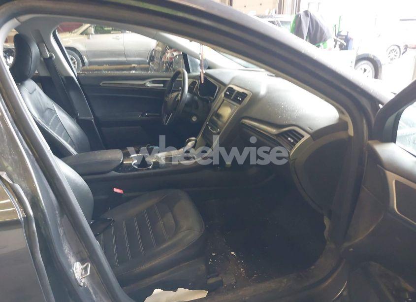 Photo 5 of 2015 Ford Fusion HYBRID SE (VIN 3FA6P0LU8FR170173)