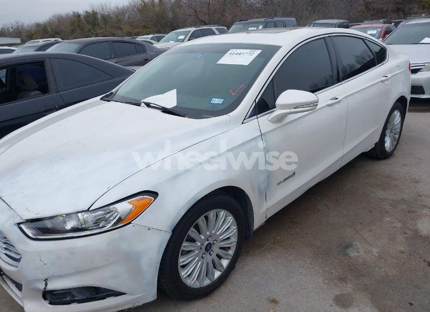 Photo 2 of 2015 Ford Fusion HYBRID SE (VIN 3FA6P0LU8FR199849)