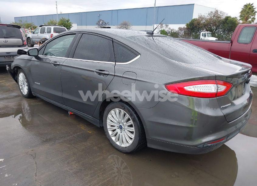 Photo 3 of 2015 Ford Fusion HYBRID SE (VIN 3FA6P0LU8FR306012)