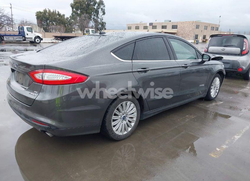 Photo 4 of 2015 Ford Fusion HYBRID SE (VIN 3FA6P0LU8FR306012)