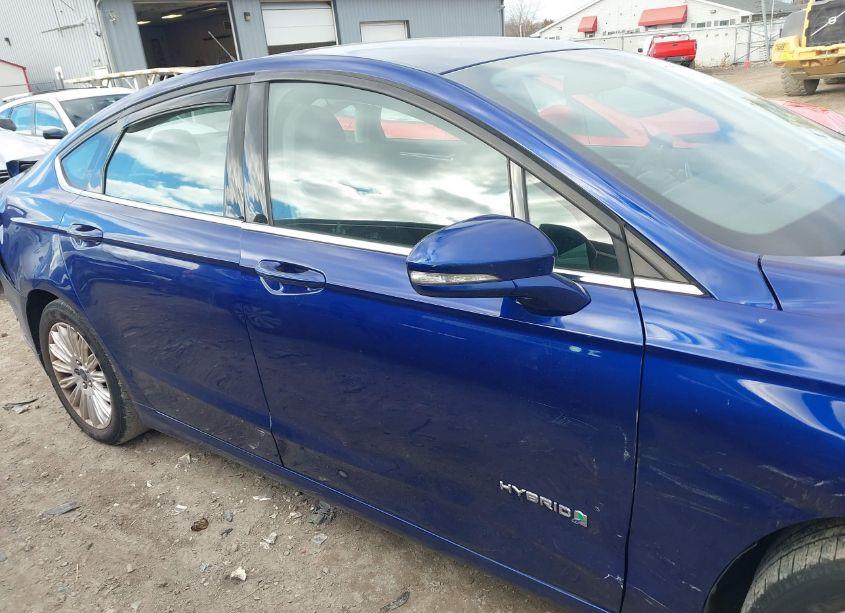 Photo 13 of 2016 Ford Fusion HYBRID SE (VIN 3FA6P0LU8GR177125)