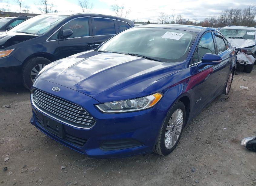 Photo 2 of 2016 Ford Fusion HYBRID SE (VIN 3FA6P0LU8GR177125)