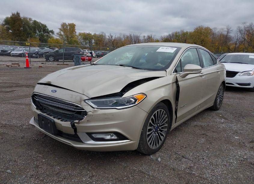 Photo 2 of 2017 Ford Fusion HYBRID SE (VIN 3FA6P0LU8HR144613)