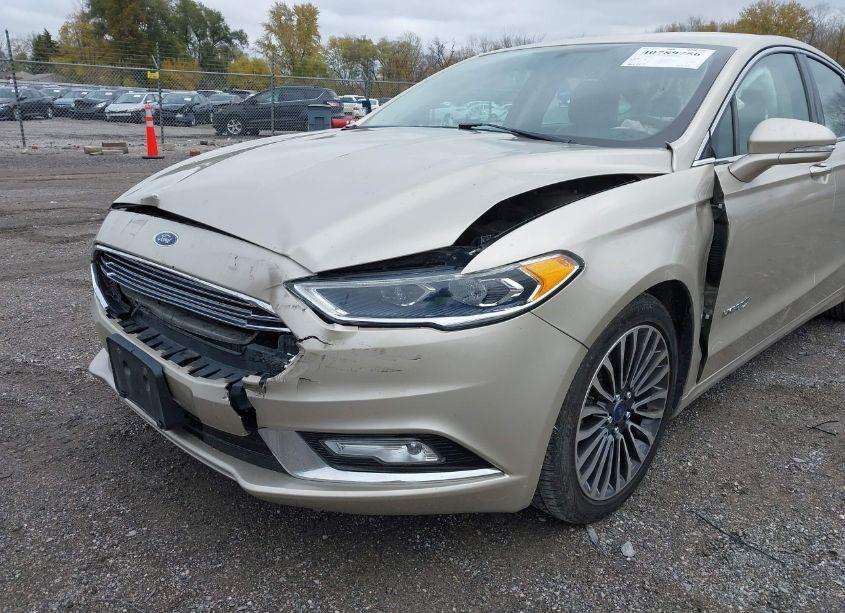 Photo 6 of 2017 Ford Fusion HYBRID SE (VIN 3FA6P0LU8HR144613)