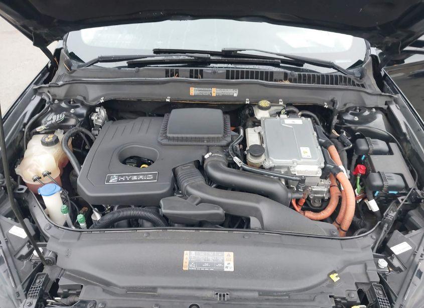 Photo 10 of 2017 Ford Fusion HYBRID SE (VIN 3FA6P0LU8HR196937)