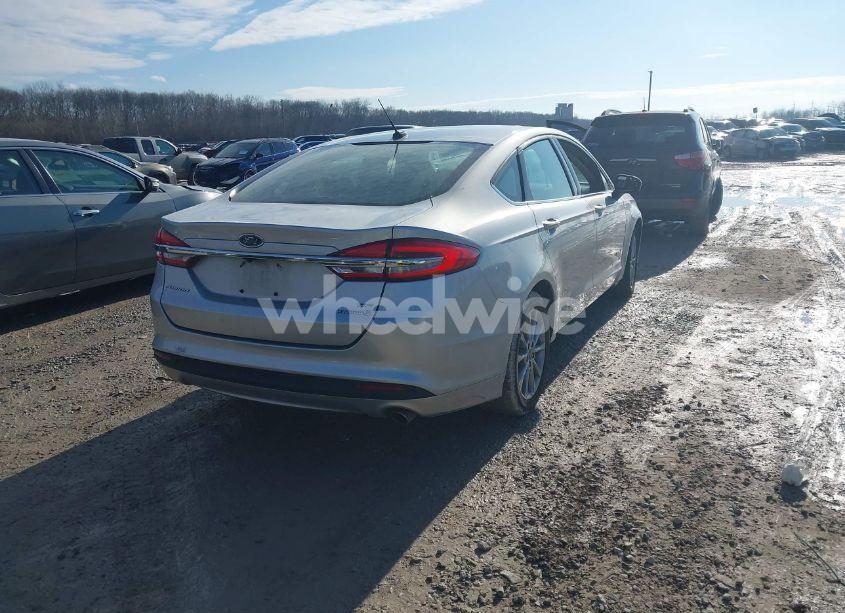 Photo 4 of 2017 Ford Fusion HYBRID SE (VIN 3FA6P0LU8HR374135)