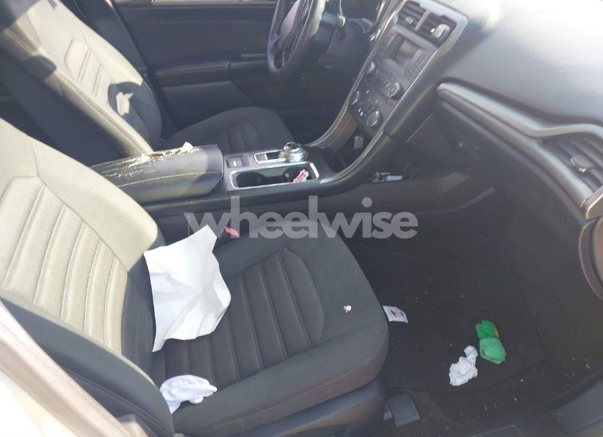 Photo 5 of 2017 Ford Fusion HYBRID SE (VIN 3FA6P0LU8HR374135)