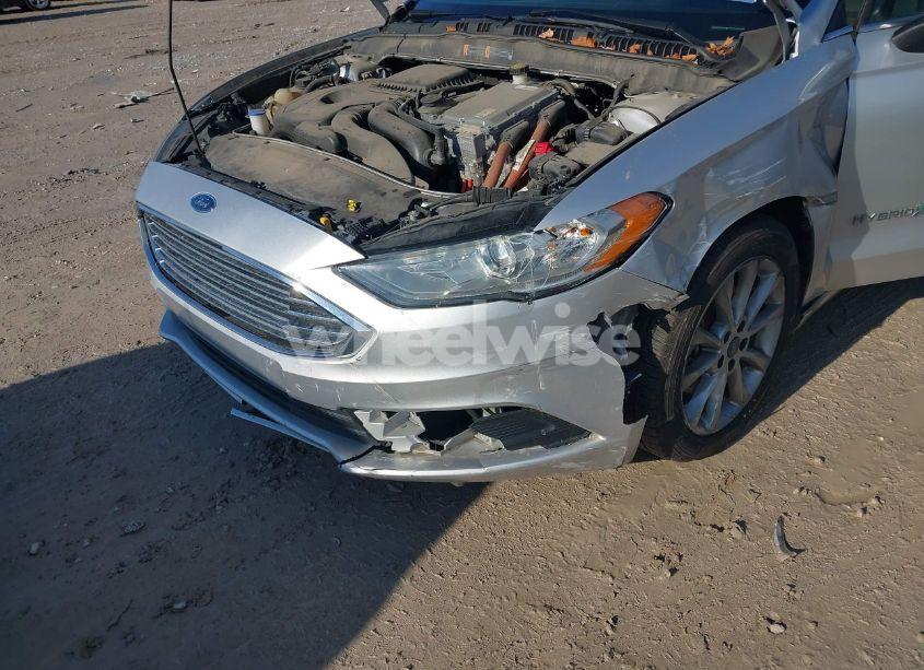 Photo 6 of 2017 Ford Fusion HYBRID SE (VIN 3FA6P0LU8HR374135)