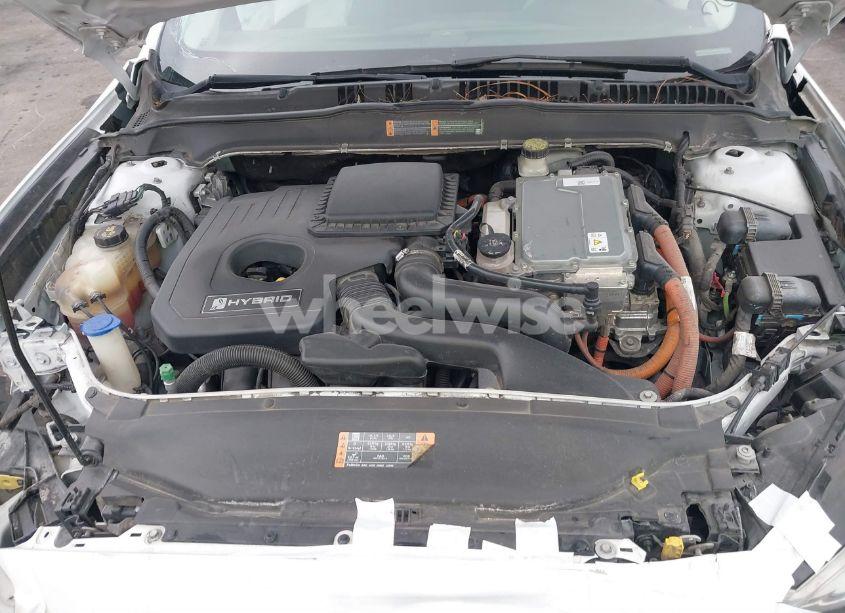 Photo 10 of 2017 Ford Fusion HYBRID SE (VIN 3FA6P0LU8HR385510)