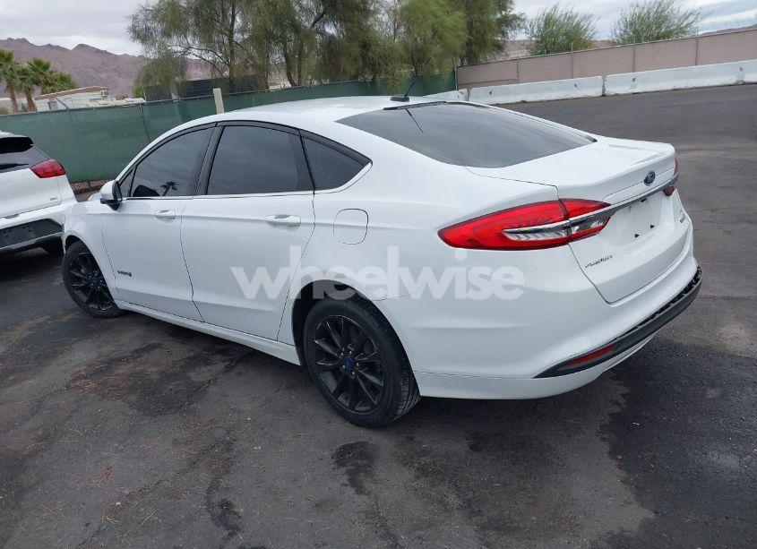 Photo 3 of 2017 Ford Fusion HYBRID SE (VIN 3FA6P0LU8HR385510)