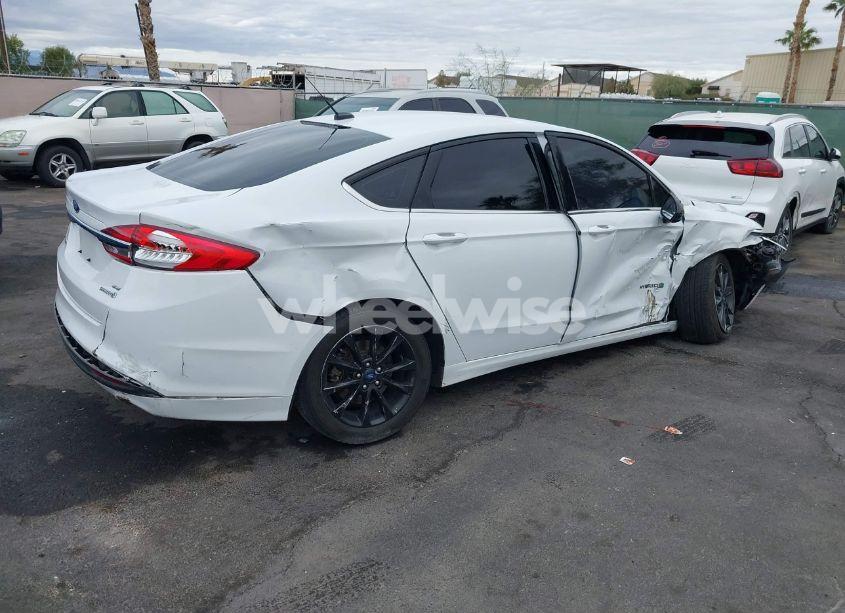 Photo 4 of 2017 Ford Fusion HYBRID SE (VIN 3FA6P0LU8HR385510)