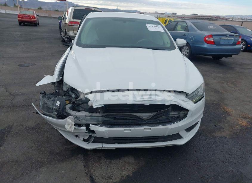 Photo 6 of 2017 Ford Fusion HYBRID SE (VIN 3FA6P0LU8HR385510)