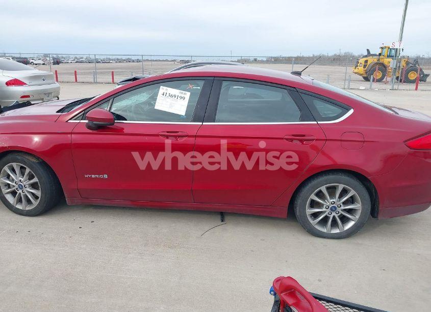 Photo 14 of 2017 Ford Fusion HYBRID SE (VIN 3FA6P0LU8HR386687)