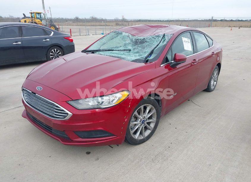 Photo 2 of 2017 Ford Fusion HYBRID SE (VIN 3FA6P0LU8HR386687)