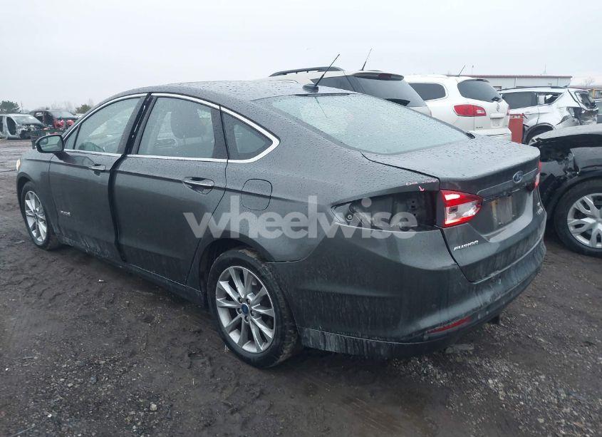 Photo 3 of 2017 Ford Fusion HYBRID SE (VIN 3FA6P0LU8HR412799)