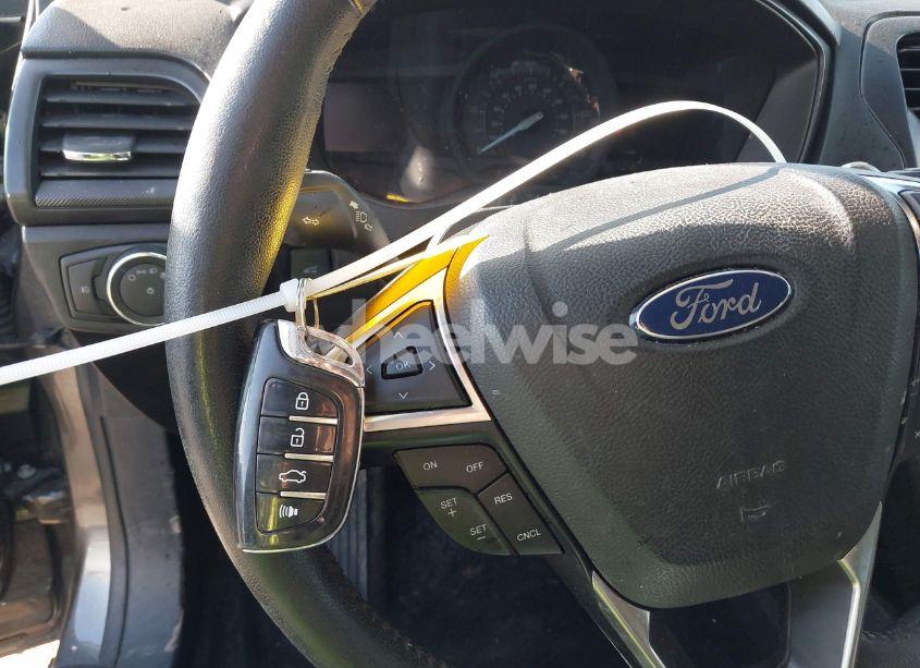 Photo 11 of 2018 Ford Fusion HYBRID SE (VIN 3FA6P0LU8JR116073)