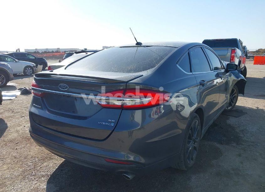 Photo 4 of 2018 Ford Fusion HYBRID SE (VIN 3FA6P0LU8JR116073)