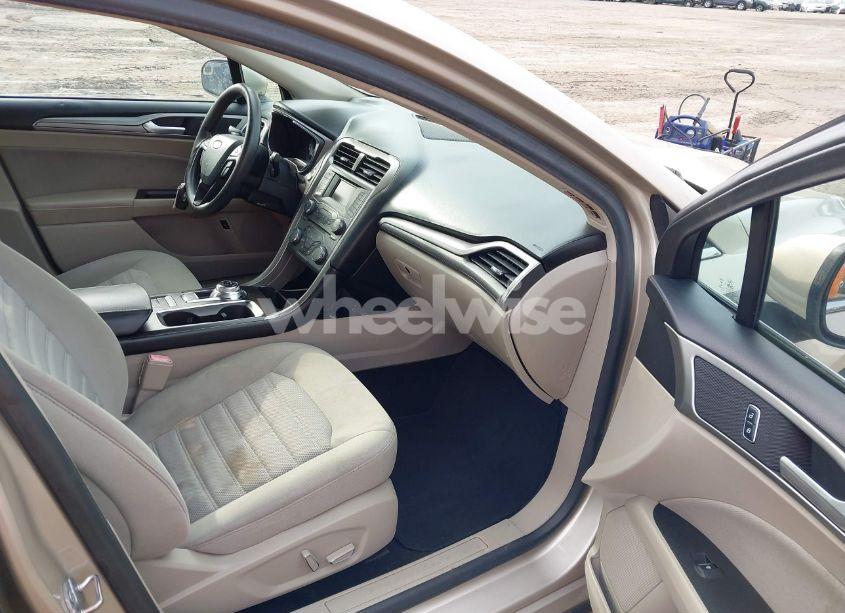 Photo 5 of 2018 Ford Fusion HYBRID SE (VIN 3FA6P0LU8JR137666)