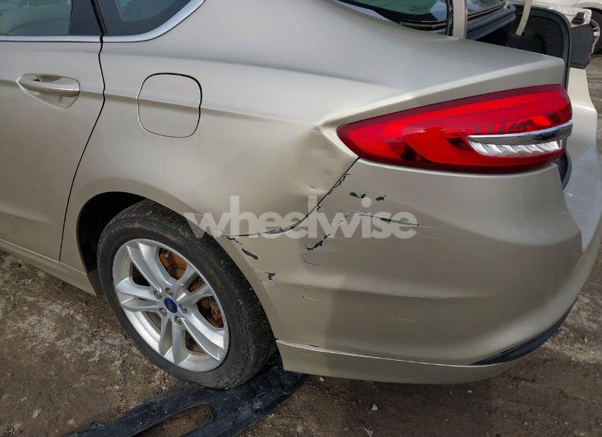 Photo 6 of 2018 Ford Fusion HYBRID SE (VIN 3FA6P0LU8JR137666)