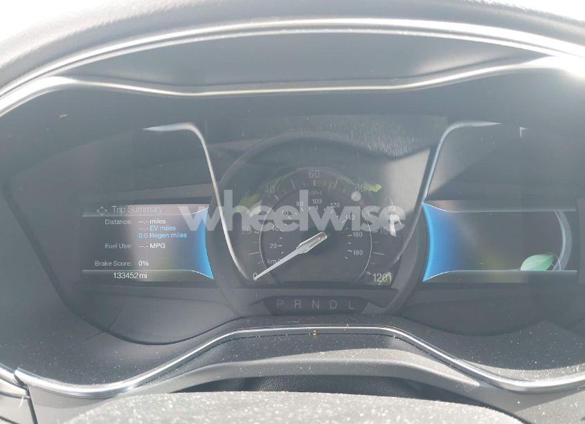 Photo 7 of 2018 Ford Fusion HYBRID SE (VIN 3FA6P0LU8JR157528)