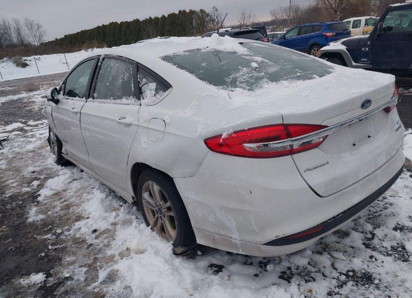 Photo 3 of 2018 Ford Fusion HYBRID SE (VIN 3FA6P0LU8JR206548)