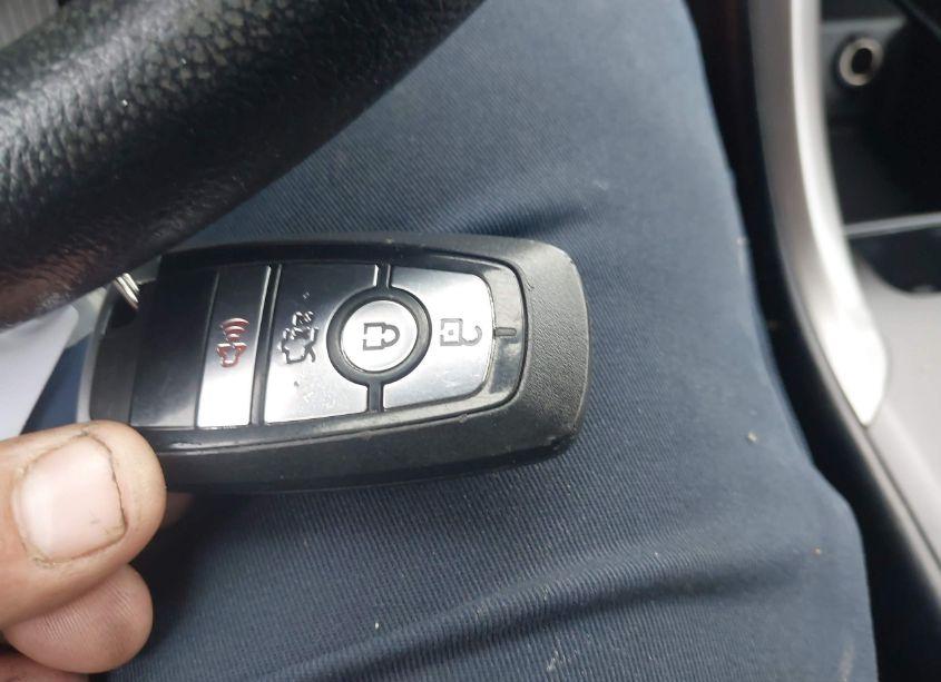 Photo 11 of 2018 Ford Fusion HYBRID SE (VIN 3FA6P0LU8JR206551)