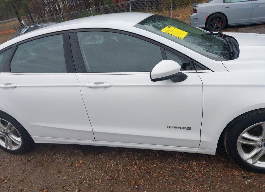 Photo 13 of 2018 Ford Fusion HYBRID SE (VIN 3FA6P0LU8JR206551)