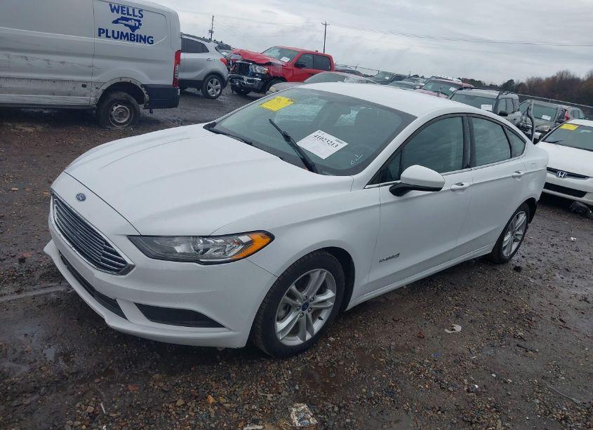 Photo 2 of 2018 Ford Fusion HYBRID SE (VIN 3FA6P0LU8JR206551)