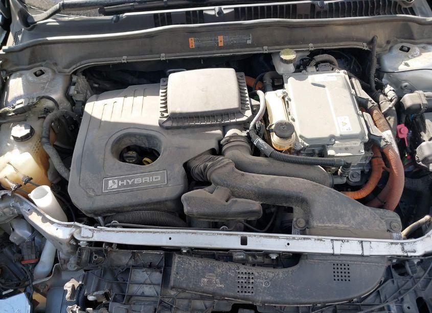 Photo 10 of 2018 Ford Fusion HYBRID SE (VIN 3FA6P0LU8JR219560)