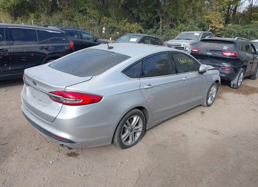 Photo 4 of 2018 Ford Fusion HYBRID SE (VIN 3FA6P0LU8JR219560)