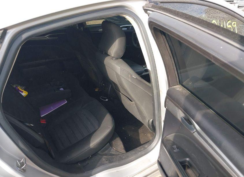 Photo 8 of 2018 Ford Fusion HYBRID SE (VIN 3FA6P0LU8JR219560)