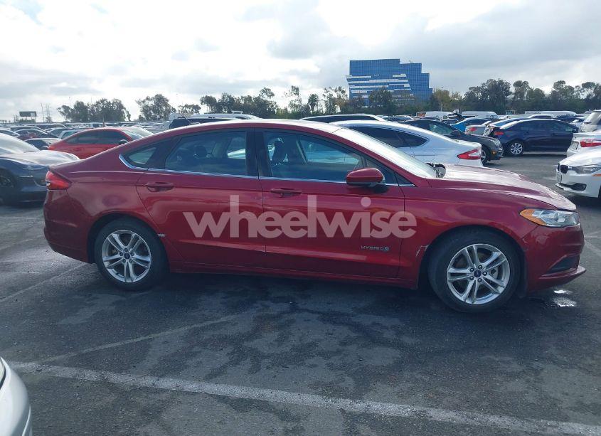 Photo 13 of 2018 Ford Fusion HYBRID SE (VIN 3FA6P0LU8JR227464)