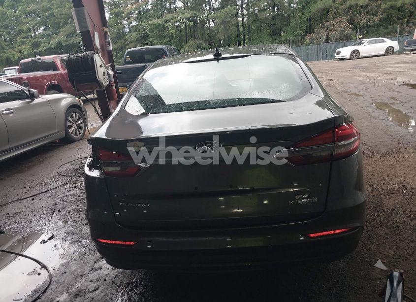 Photo 17 of 2019 Ford Fusion HYBRID SE (VIN 3FA6P0LU8KR205563)