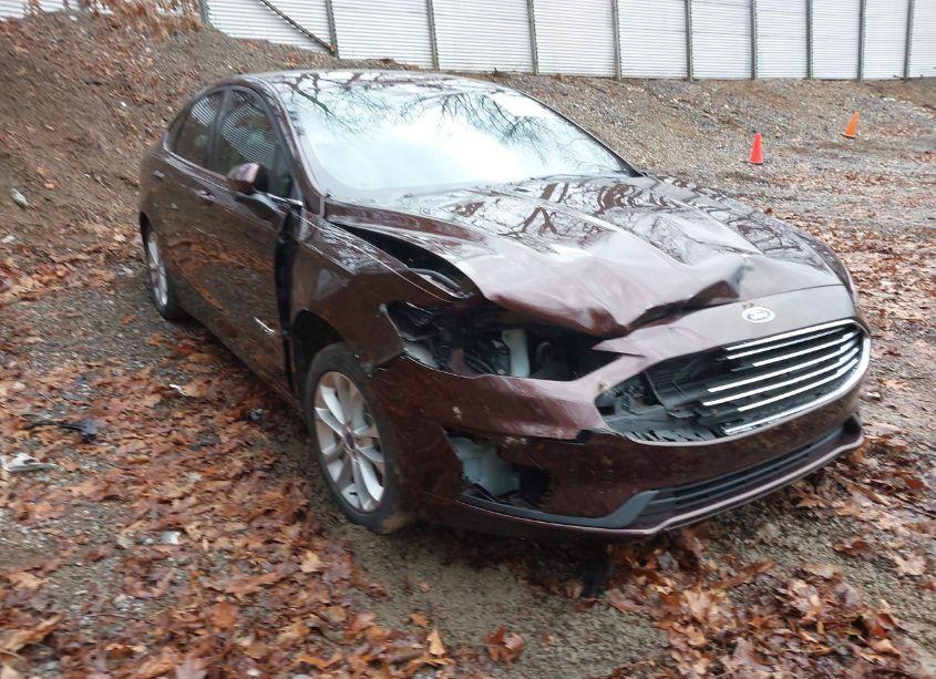 Photo 12 of 2019 Ford Fusion HYBRID SE (VIN 3FA6P0LU8KR211136)