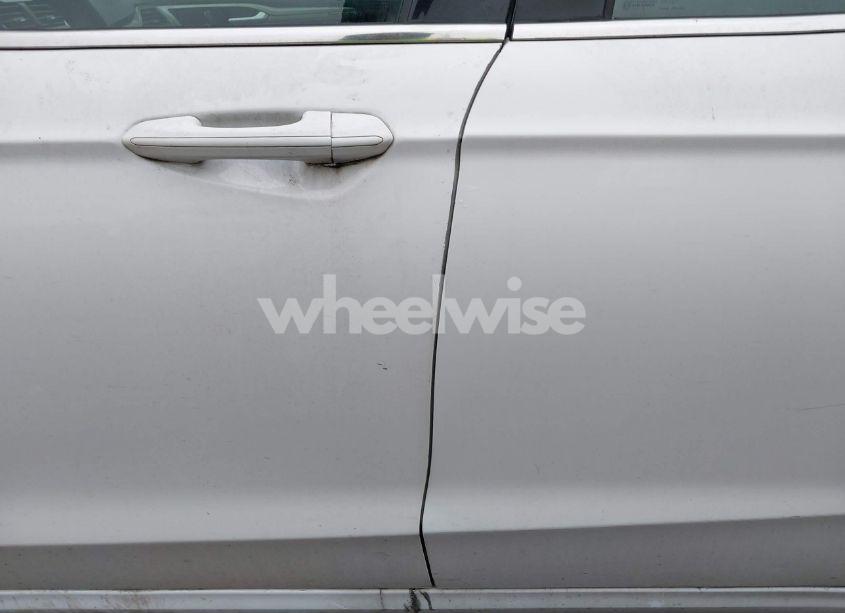 Photo 14 of 2019 Ford Fusion HYBRID SE (VIN 3FA6P0LU8KR220192)