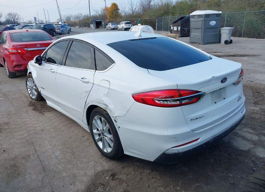 Photo 3 of 2019 Ford Fusion HYBRID SE (VIN 3FA6P0LU8KR222797)