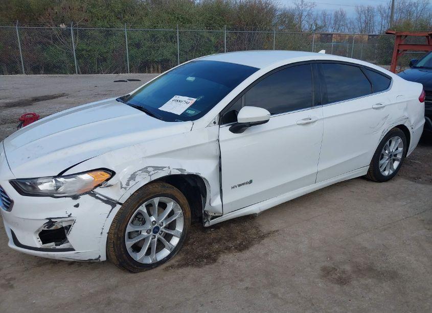 Photo 6 of 2019 Ford Fusion HYBRID SE (VIN 3FA6P0LU8KR222797)