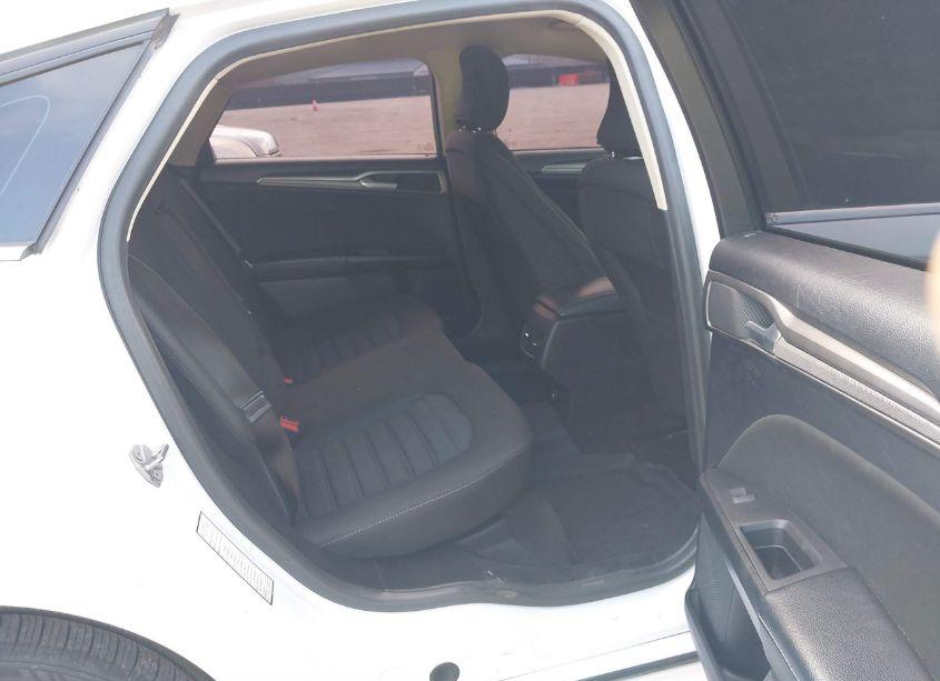 Photo 8 of 2019 Ford Fusion HYBRID SE (VIN 3FA6P0LU8KR222797)