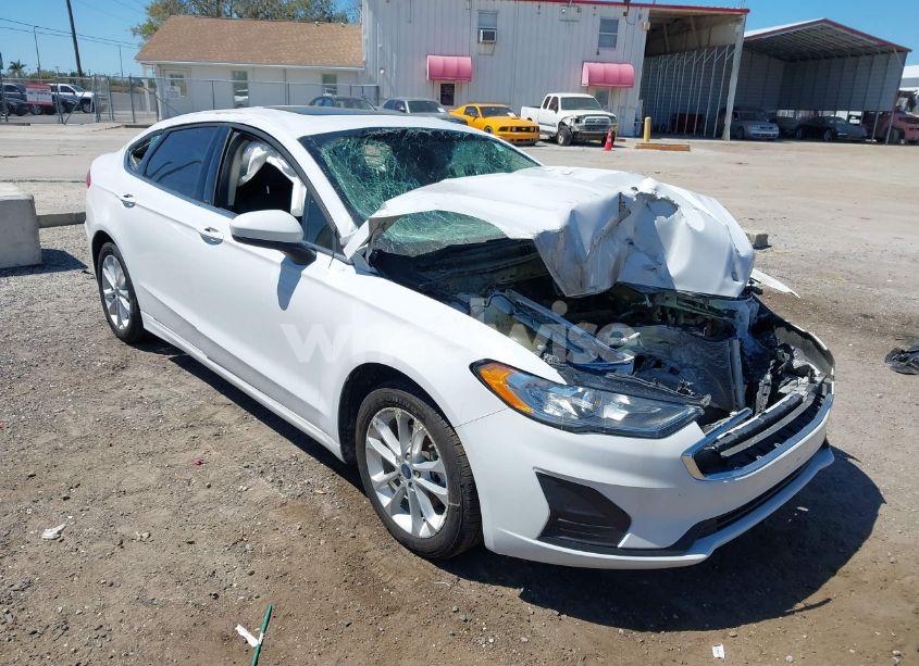 2020 Ford Fusion HYBRID SE (VIN 3FA6P0LU8LR266686) main photo
