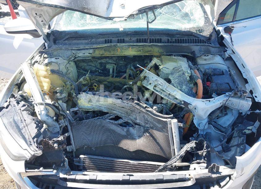 Photo 10 of 2020 Ford Fusion HYBRID SE (VIN 3FA6P0LU8LR266686)