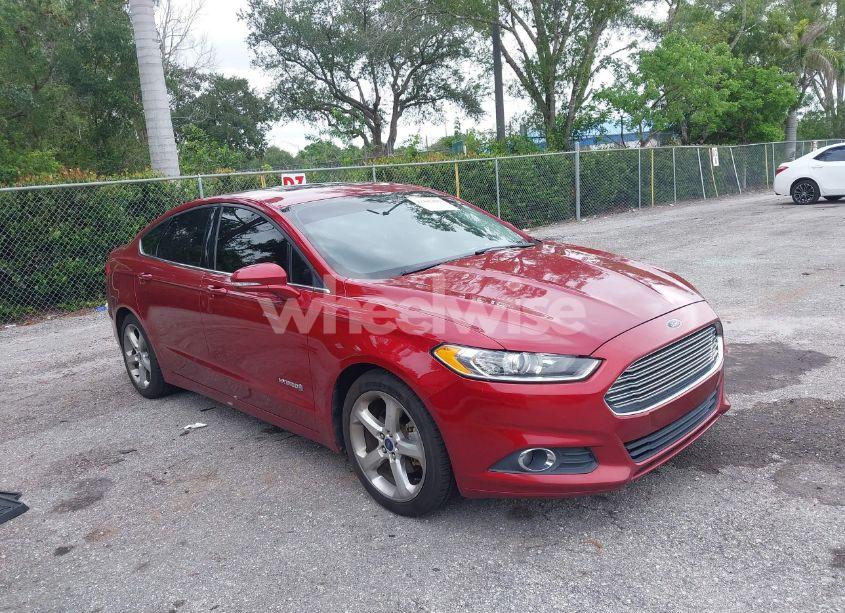 2013 Ford Fusion HYBRID SE (VIN 3FA6P0LU9DR240339) main photo