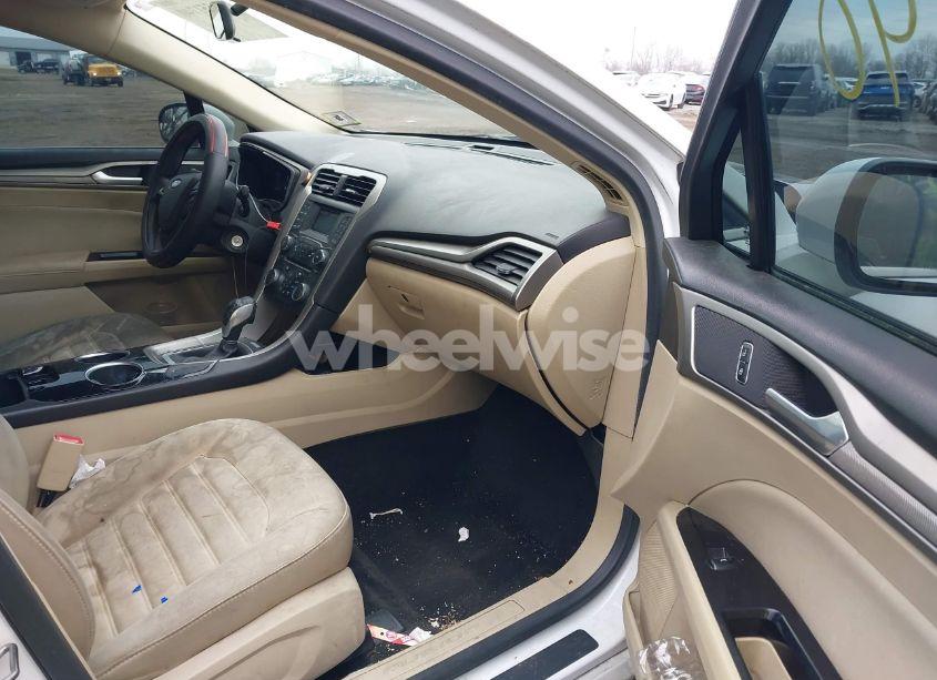 Photo 5 of 2013 Ford Fusion HYBRID SE (VIN 3FA6P0LU9DR312270)