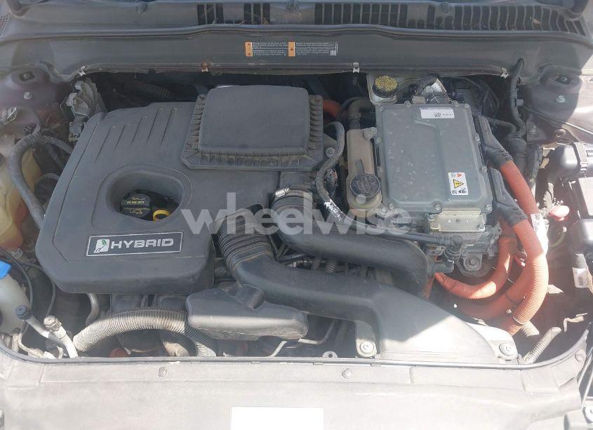 Photo 10 of 2013 Ford Fusion HYBRID SE (VIN 3FA6P0LU9DR355247)