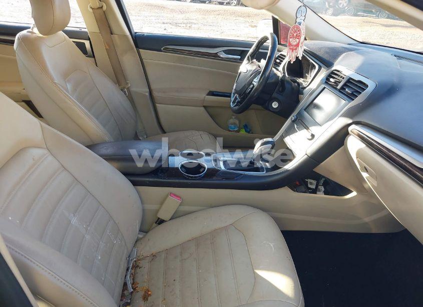 Photo 5 of 2014 Ford Fusion HYBRID SE (VIN 3FA6P0LU9ER106870)