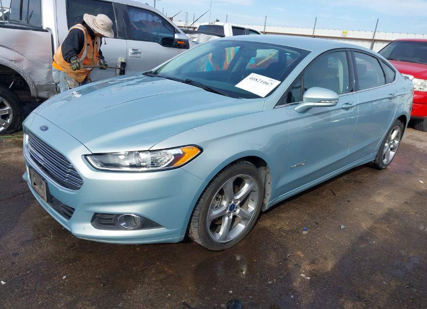 Photo 2 of 2014 Ford Fusion HYBRID SE (VIN 3FA6P0LU9ER151114)