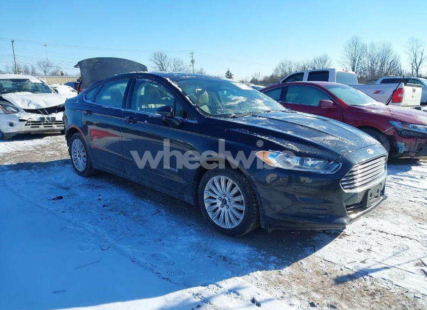 2014 Ford Fusion HYBRID SE (VIN 3FA6P0LU9ER389822) main photo