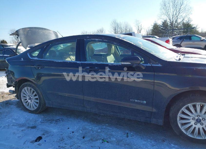 Photo 13 of 2014 Ford Fusion HYBRID SE (VIN 3FA6P0LU9ER389822)